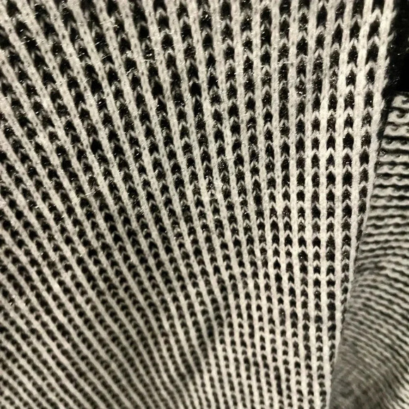 Loft Poncho - M/L - Picture 3 of 7